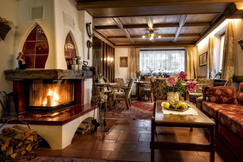 Hotel Moritz Dobbiaco Luaran gambar